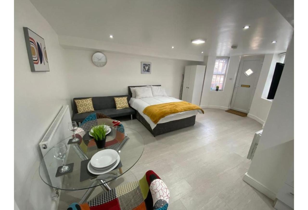 Arena Apartments Лийдс Екстериор снимка